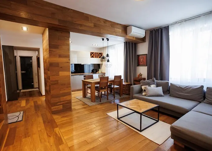 In The Center Apartament Kyrdżali